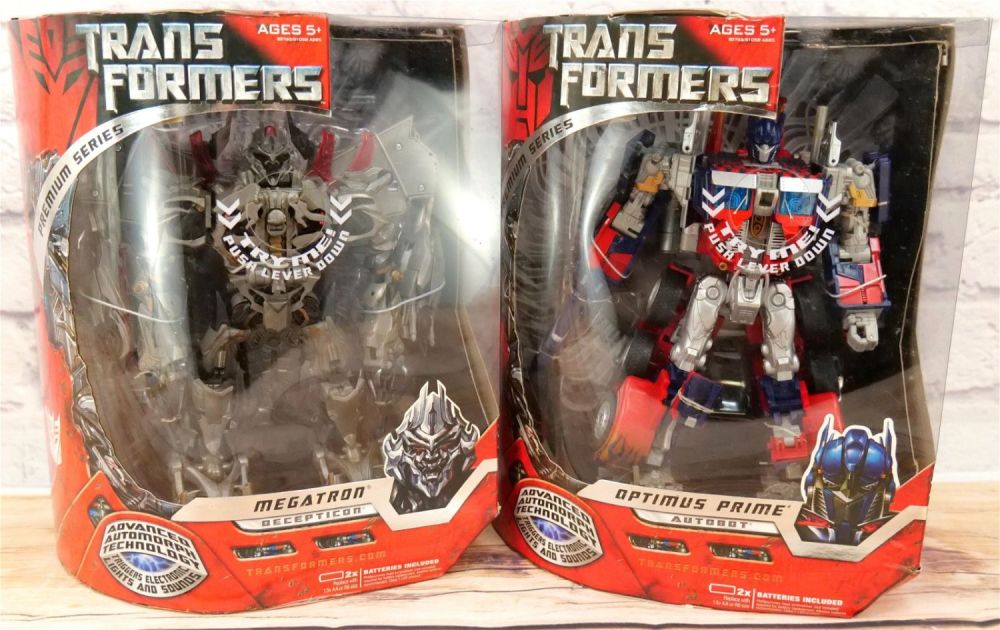 Lot 188: Lot of 2 Transformers Premium Series Figures