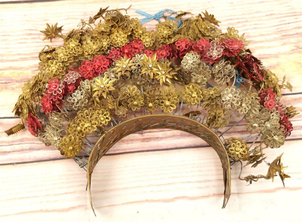 Lot 158: Vintage Indonesian Wedding Tiara