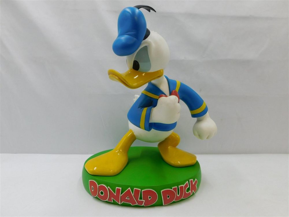 Lot 215: Walt Disney Donald Duck Big Fig - Fab Five