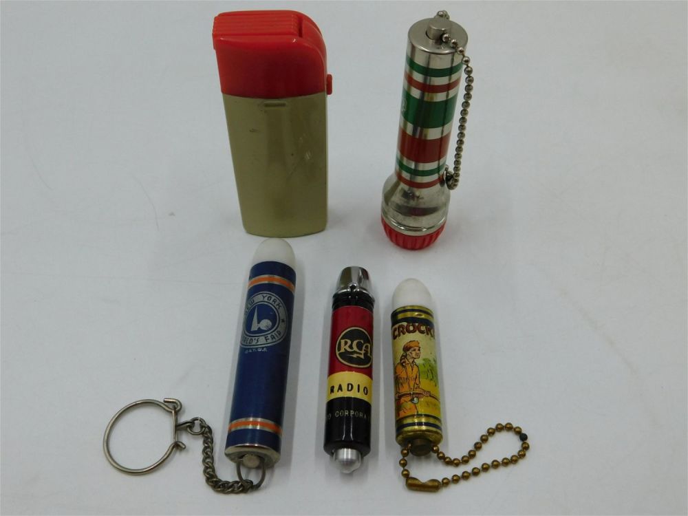 Lot 163: Lot of 5 Miniature Pocket and Keychain Flashlights