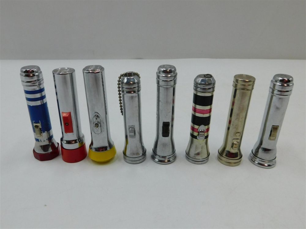 Lot 166: Lot of 8 Miniature Pocket and Keychain Flashlights