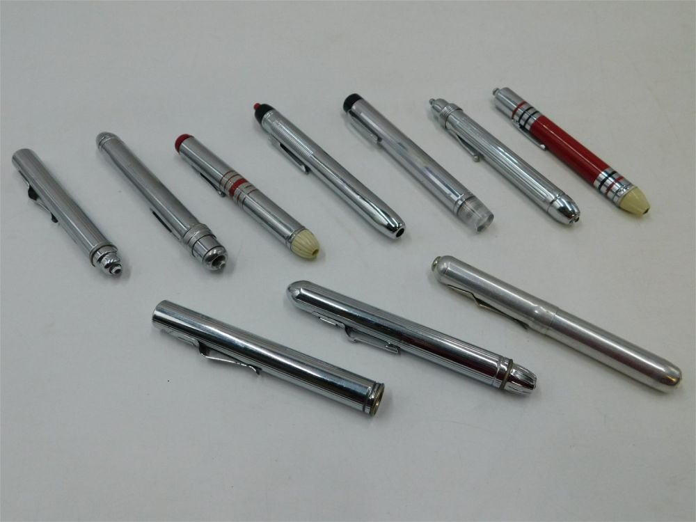 Lot 170: Lot of 10 Vintage Pen Flashlights