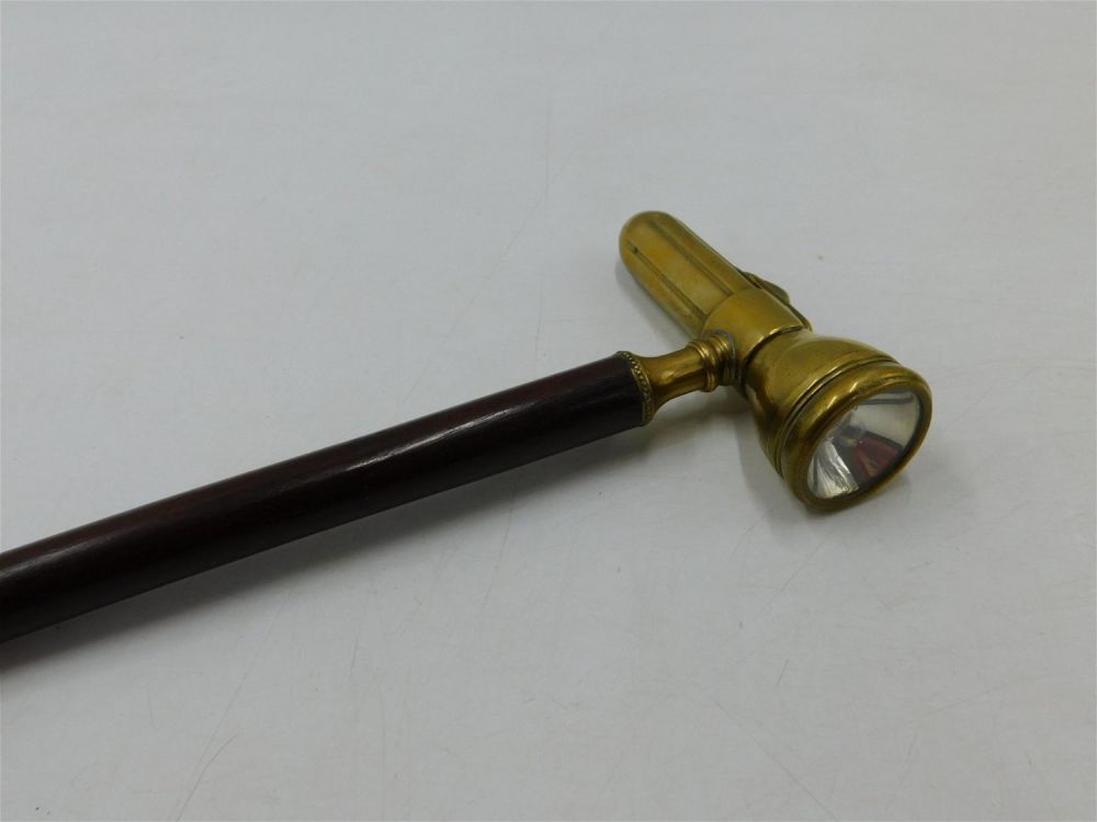 Lot 177: Vintage Ray-O-Vac Flashlight Handled Walking Stick