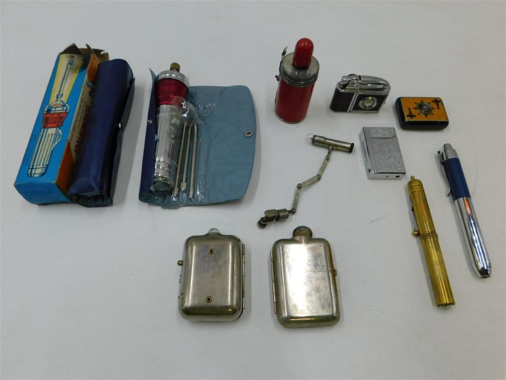 Lot 265: Lot of Vintage Flashlights