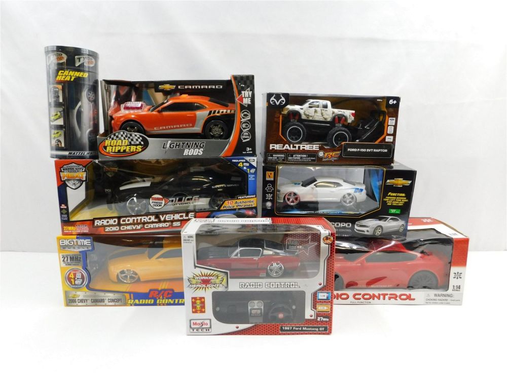 Lot 318: Lot of 8 RC and Sound Effect Cars
