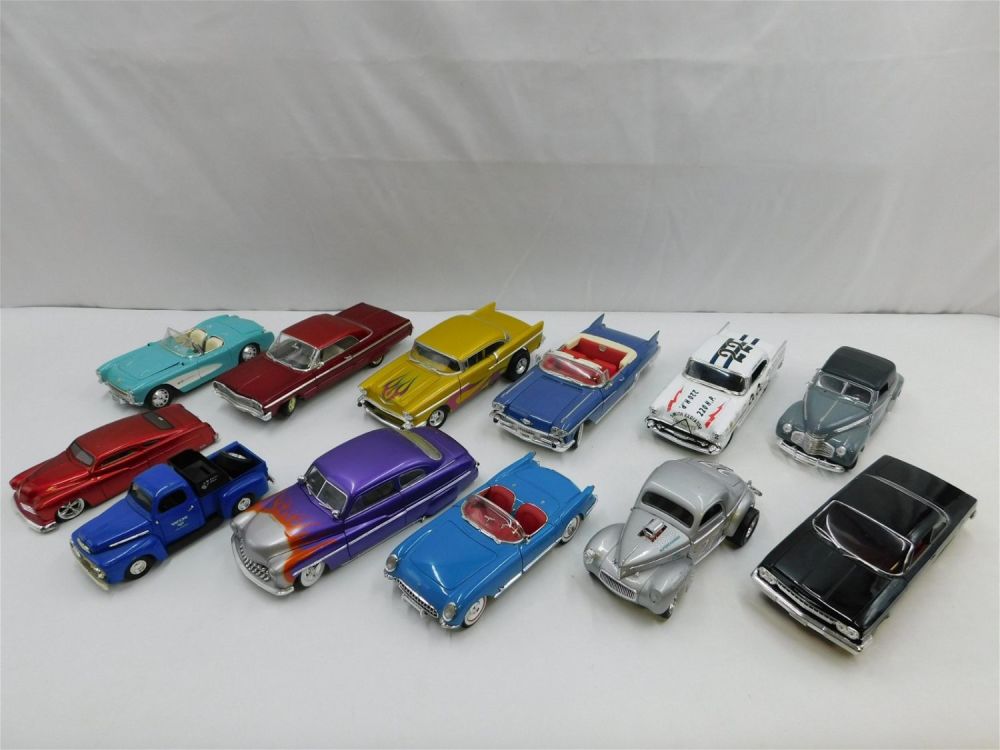Lot 227: Lot of 12 Diecast Cars