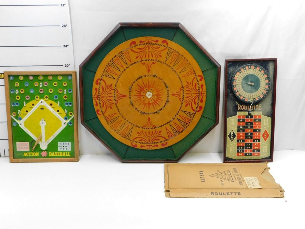 Lot 205: Lot of 3 Vintage Tabletop Games