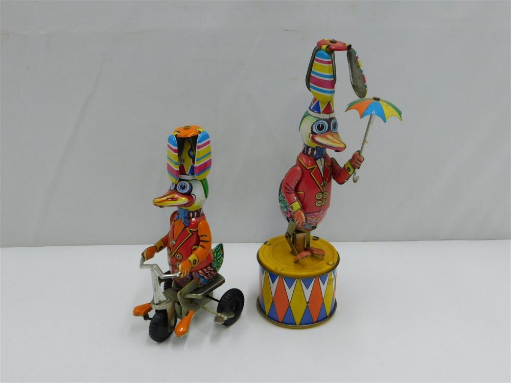 Lot 206: Lot of 2 Contemporary Key Wind Tin Litho Ducks
