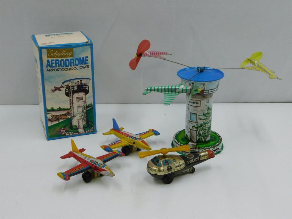 Lot 215: Lot of Contemporary Tin Litho Toys