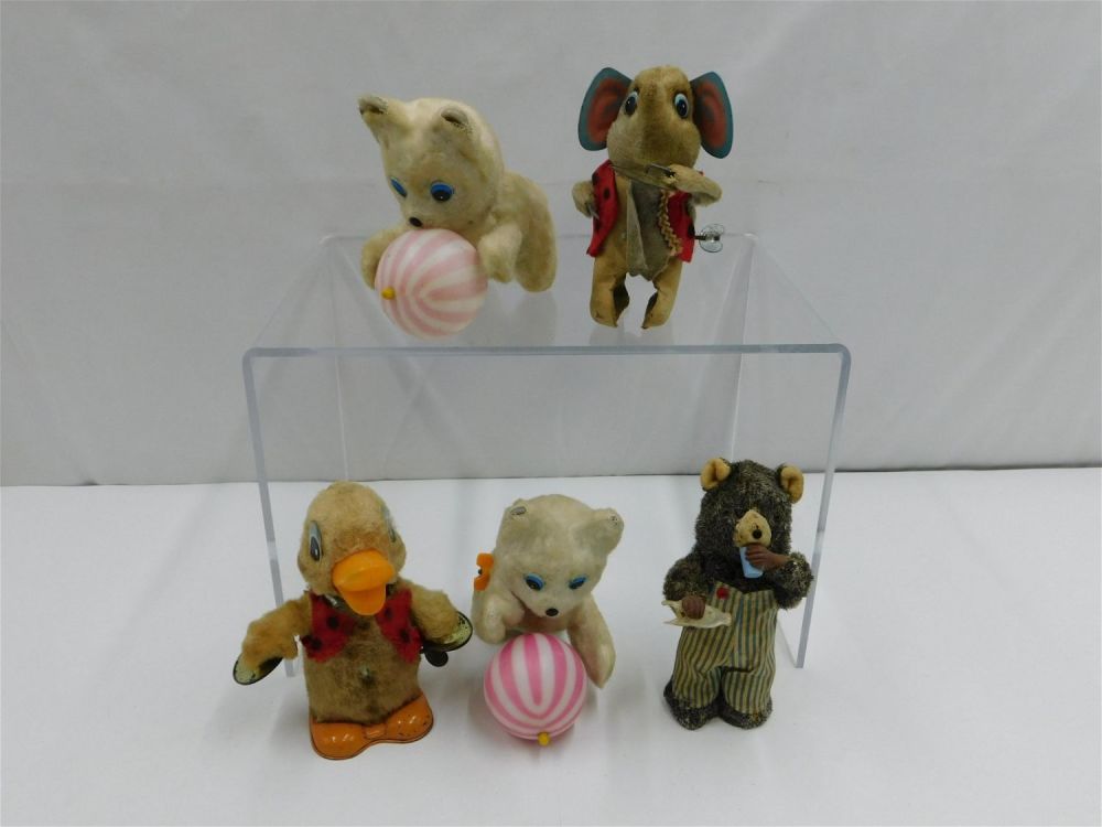 Lot 221: Lot of 5 Vintage Wind Up Fabric/Mohair Animals