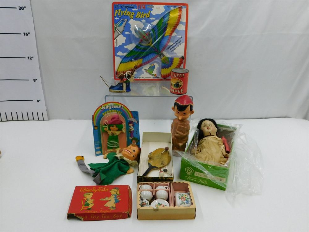 Lot 222: Lot of Vintage Toys