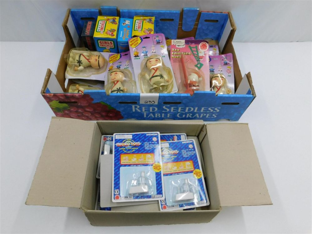 Lot 255: Mixed Lot of Wind Up Toys