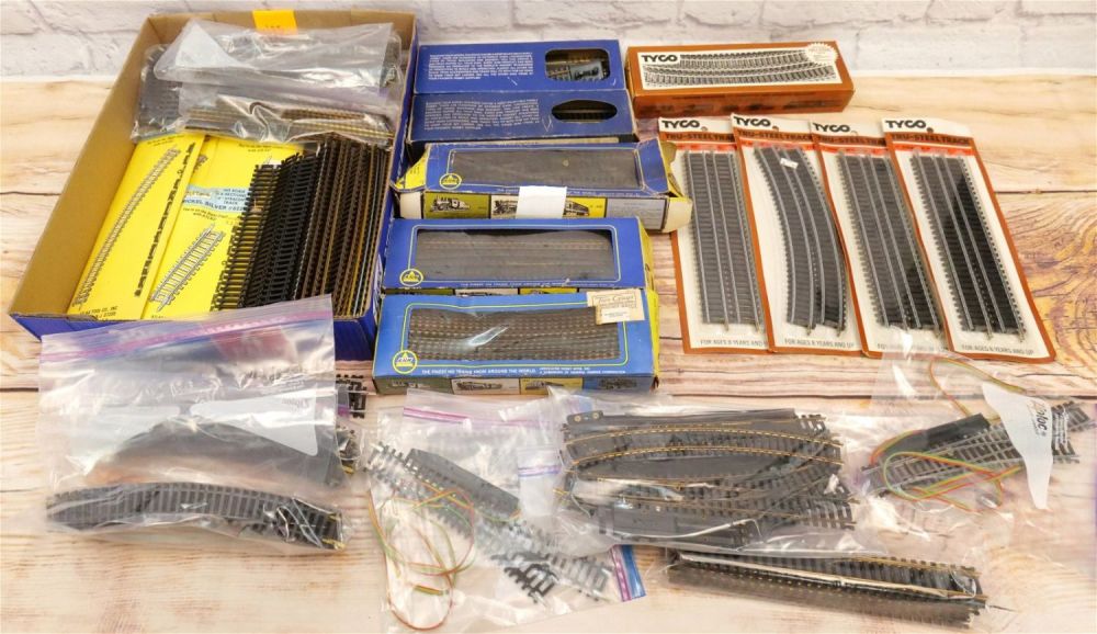 Lot 185: Large Lot of HO Gauge Train Track
