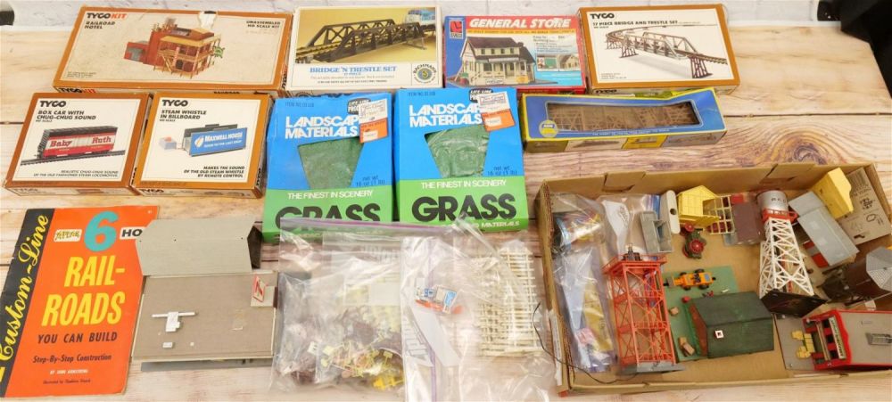 Lot 186: Large Lot of HO Gauge Train Accessories