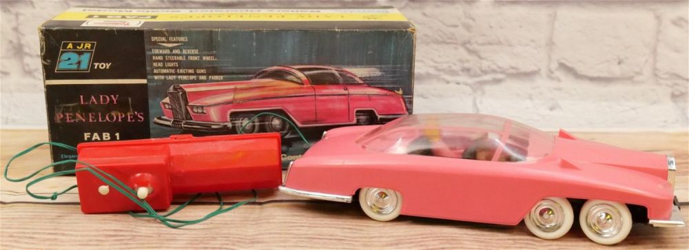 Lot 220: A Jr 21 Toy Lady Penelope's Fab 1