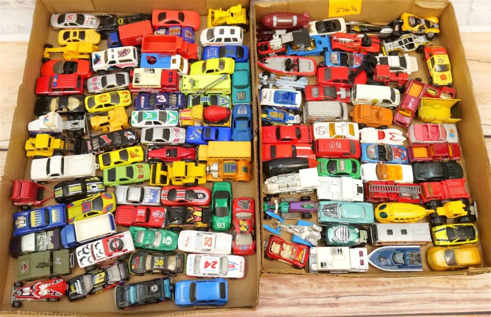 Lot 256: Lot of 100+ Loose Vehicles