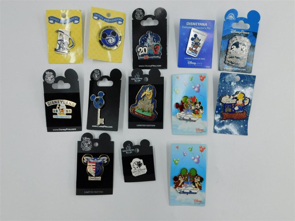 Lot 163: Lot of 13 Disney Pins
