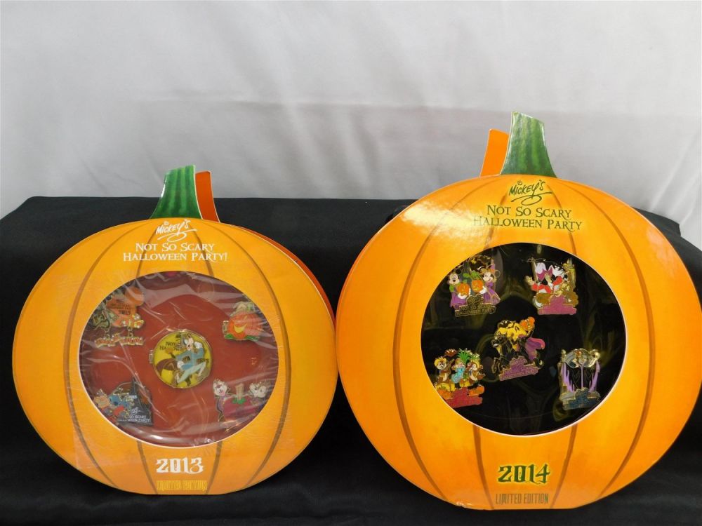 Lot 208: Lot of 2 Mickey's Not So Scary Halloween Party Limited Edition Pin Box Sets