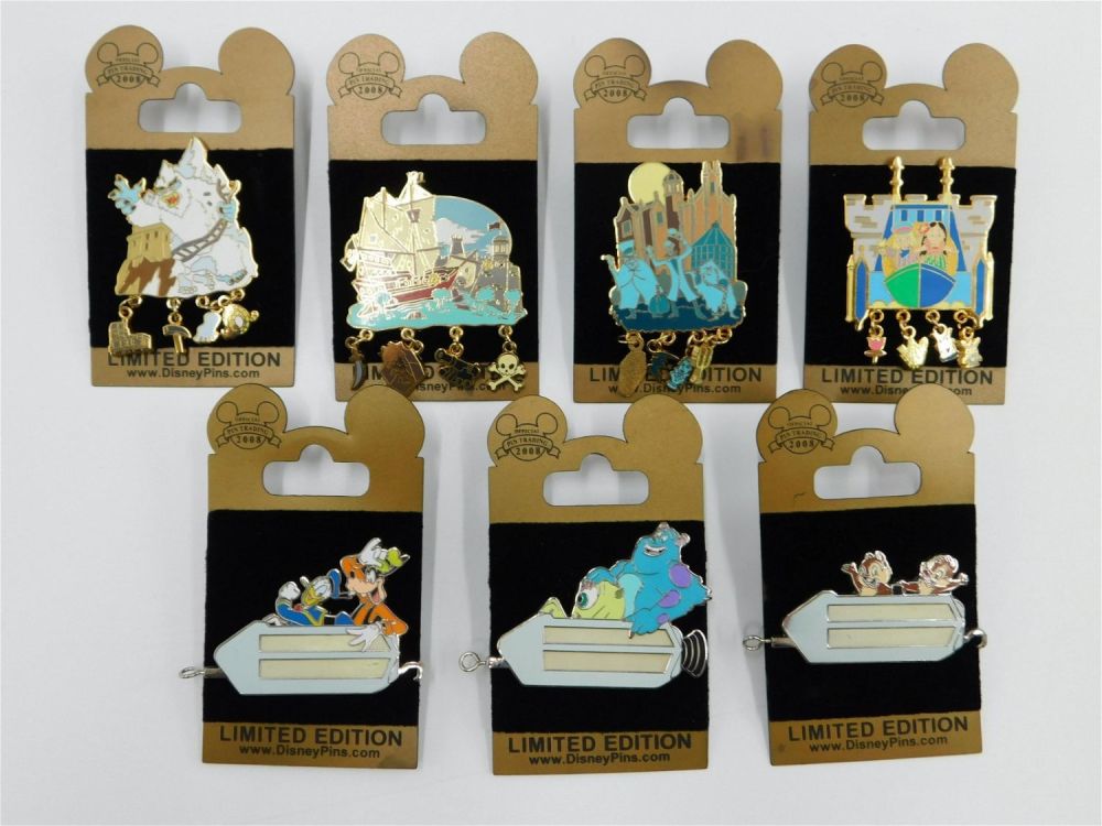 Lot 231: Lot of 7 Disney Gold Card Collection Limited Edition Pins