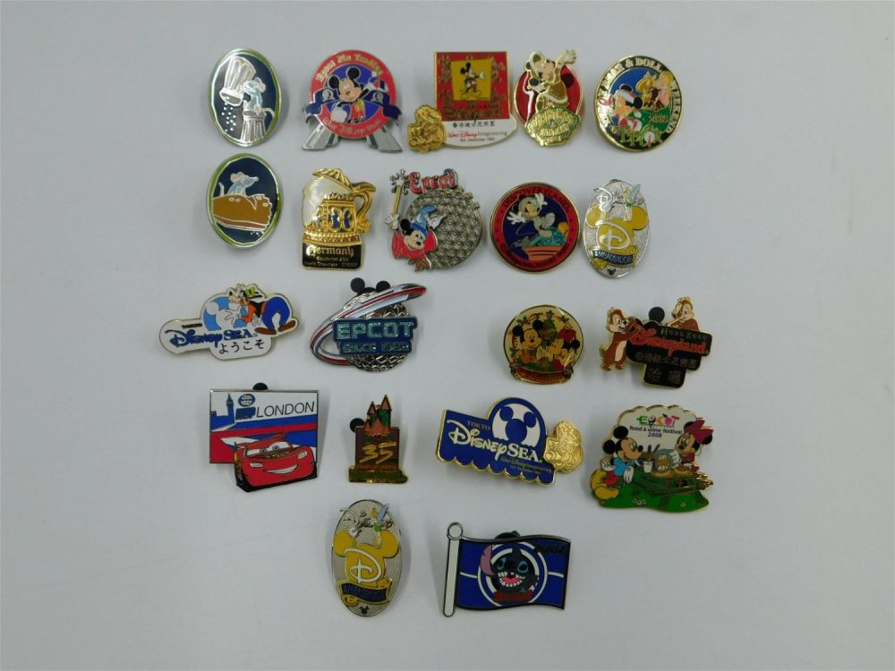 Lot 248: Lot of 20 Disney Parks/Event/Character Pins