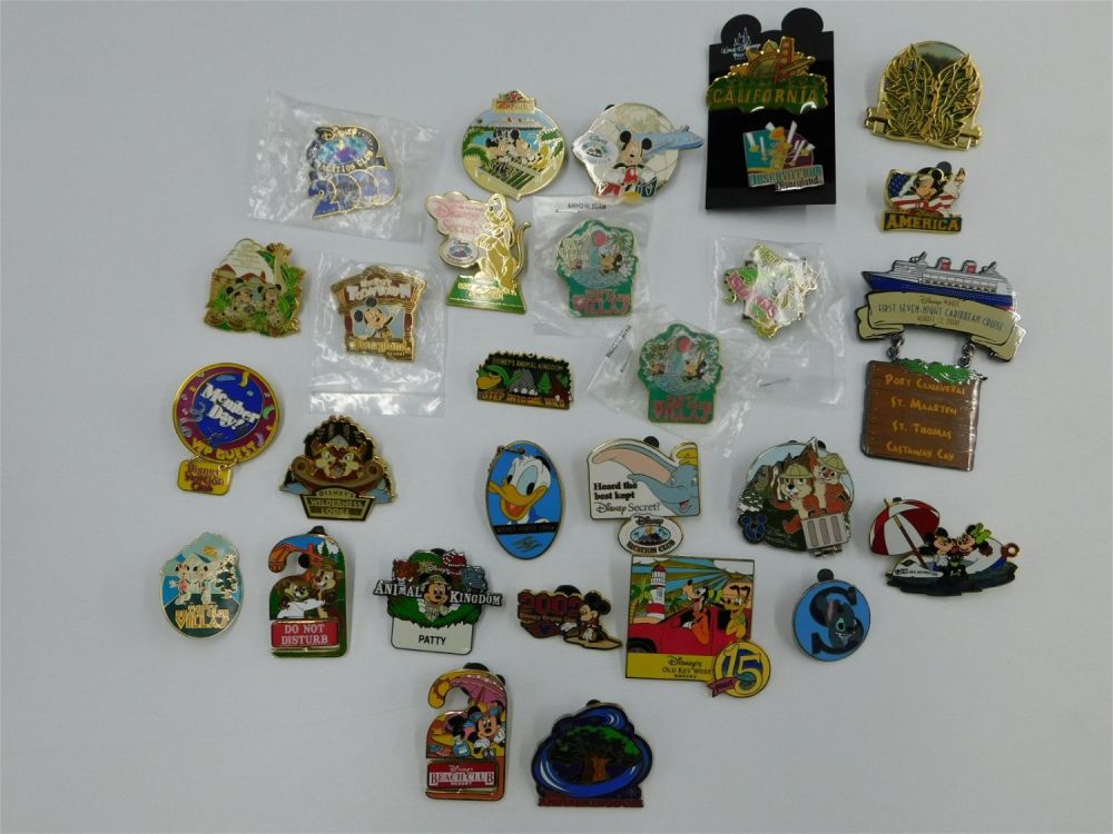 Lot 259: Lot of 28 Disney Resorts/Parks/DCL and DVC Pins