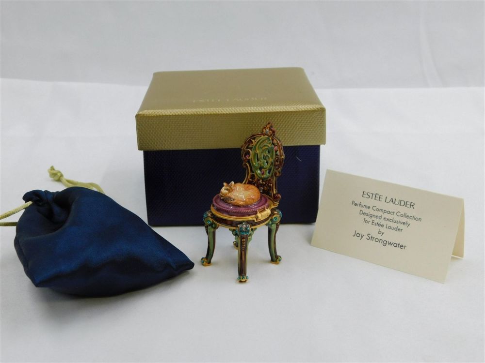 Lot 196: Jay Strongwater Estee Lauder Pampered Kitty Compact