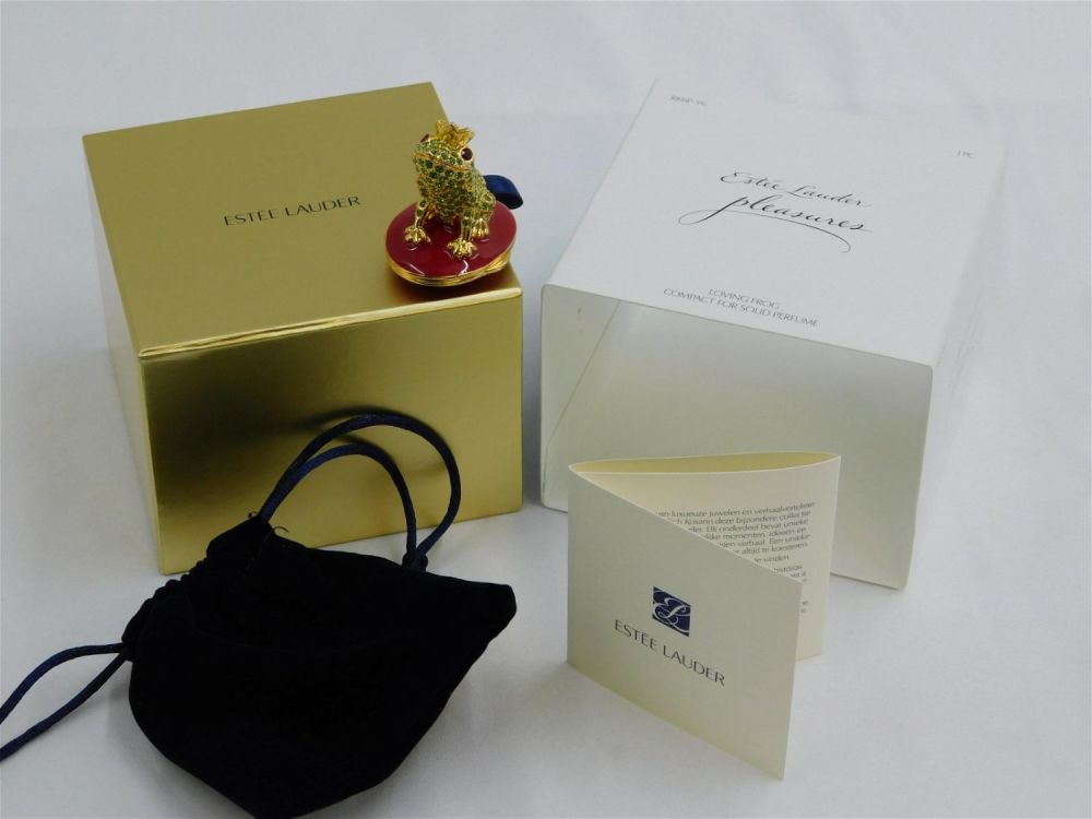 Lot 210: Estee Lauder Loving Frog Compact - Monica Rich Kosann