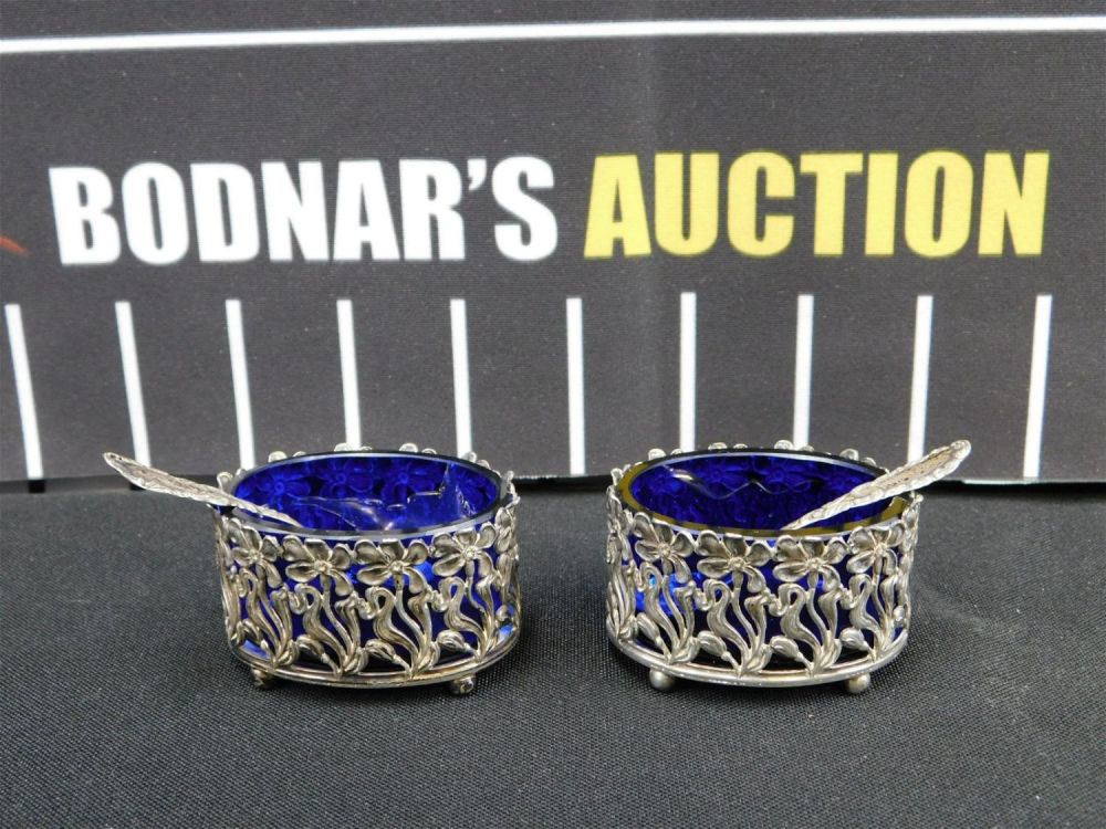 Lot 208: Lot of 2 Art Nouveau Silver Table Salts with Cobalt Inserts