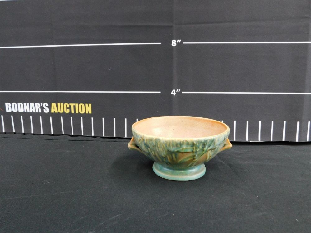 Lot 217: Roseville Moss Double Handled Vase/Bowl