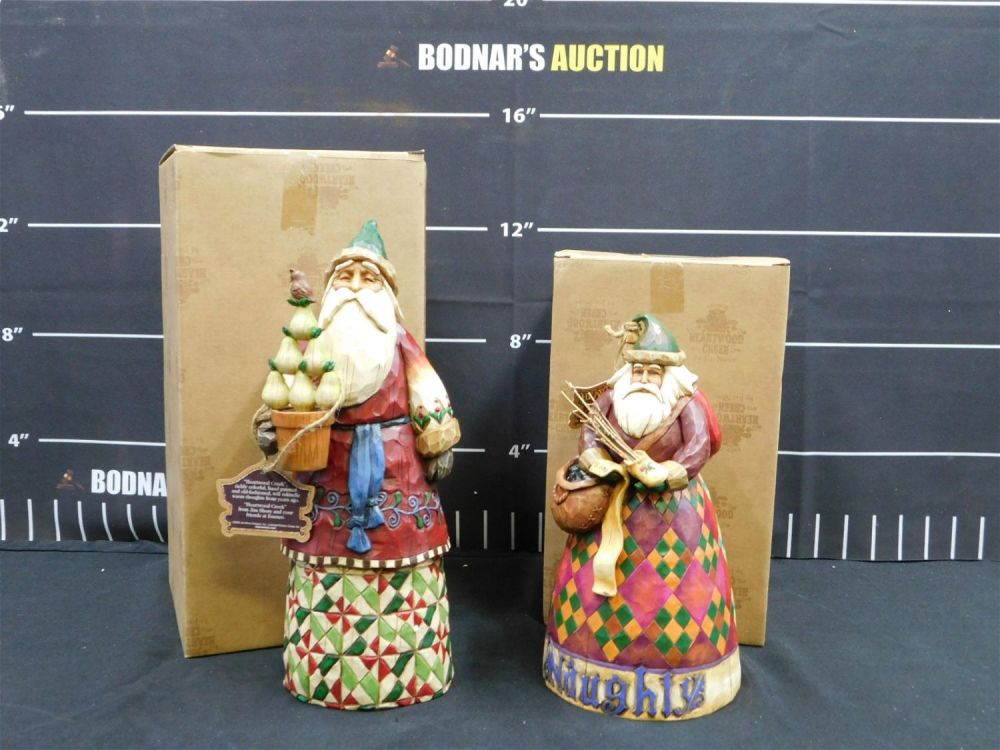 Lot 189: Lot of 2 Jim Shore Santa Figurines