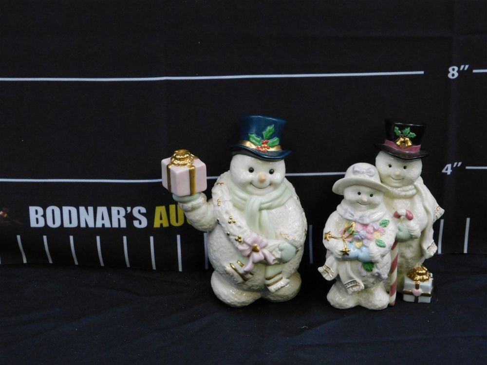 Lot 229: Lot of 2 Lenox Snowmen Figurines