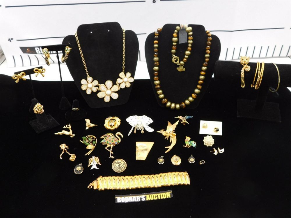 Lot 178: Lot of Gold Tone Costume Jewelry