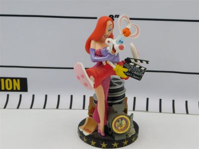 Lot 72 - Roger and Jessica Rabbit Figurine Clock - Bodnar's Auction ...