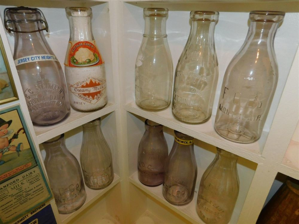 Lot 153: Lot of 10 New Jersey Dairy Bottles
