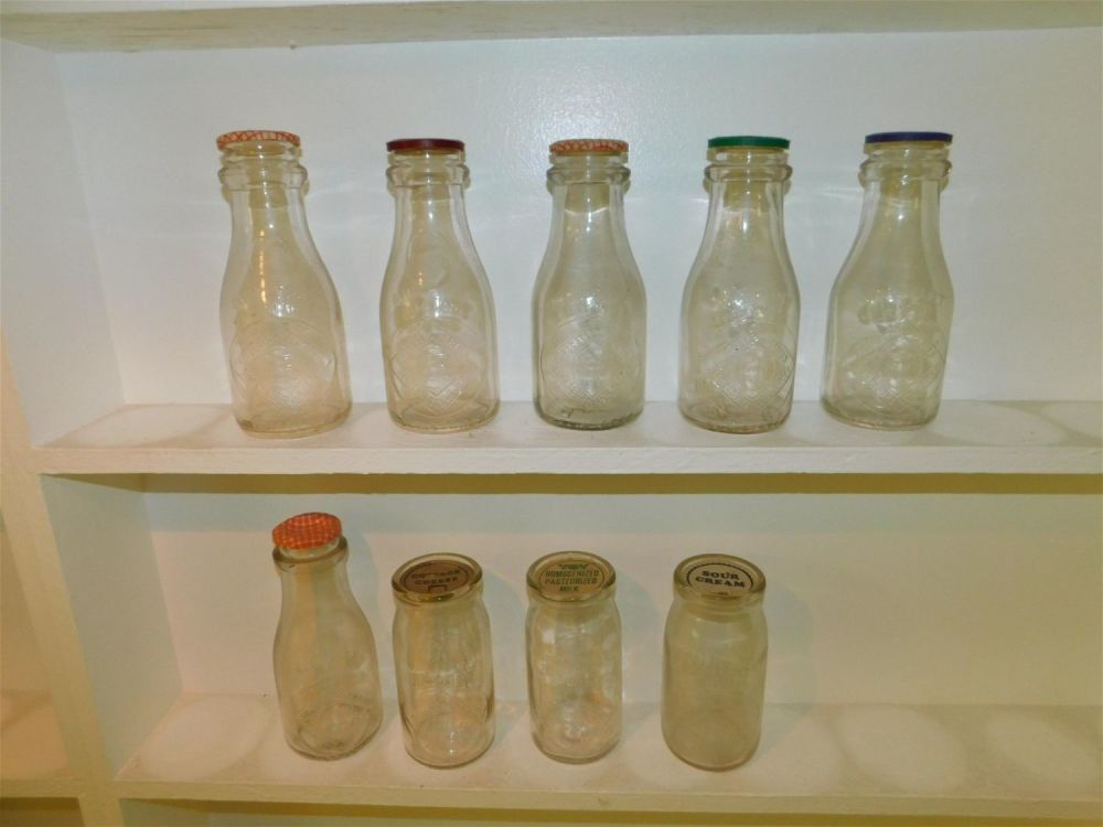 Lot 162: Lot of 9 New Jersey Dairy Bottles