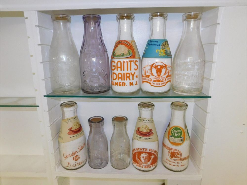 Lot 165: Lot of 10 New Jersey Dairy Bottles
