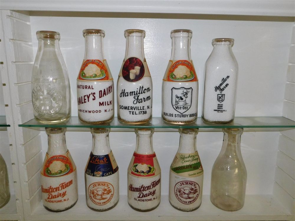 Lot 196: Lot of 10 NJ Dairy Bottles