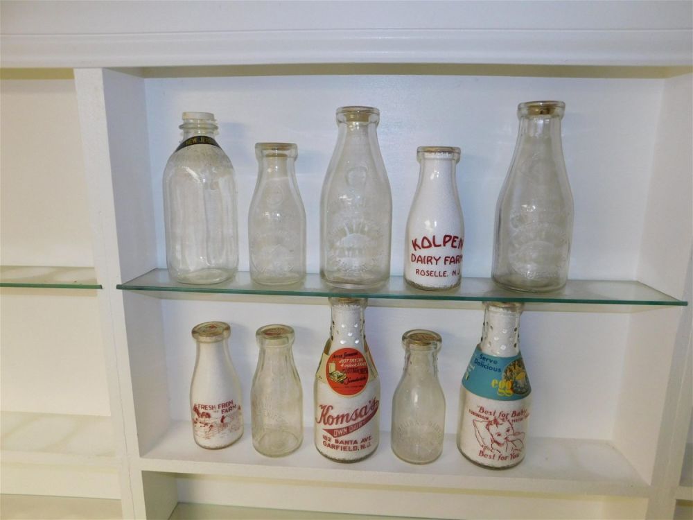 Lot 258: Lot of 10 NJ Dairy Bottles