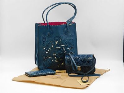 Patricia Nash Leather Pocketbook Matching Set. Patricia Nash Blue Leather Pocketbook. New with 
