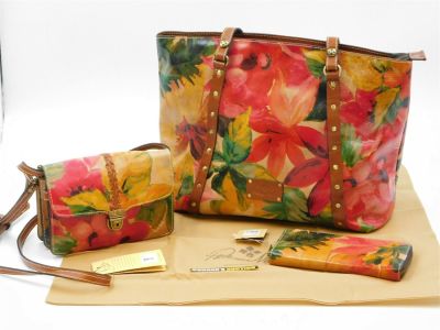 Patricia Nash Leather Floral Print Handbag. Patricia Nash Brown Leather Floral Print Handbag. 