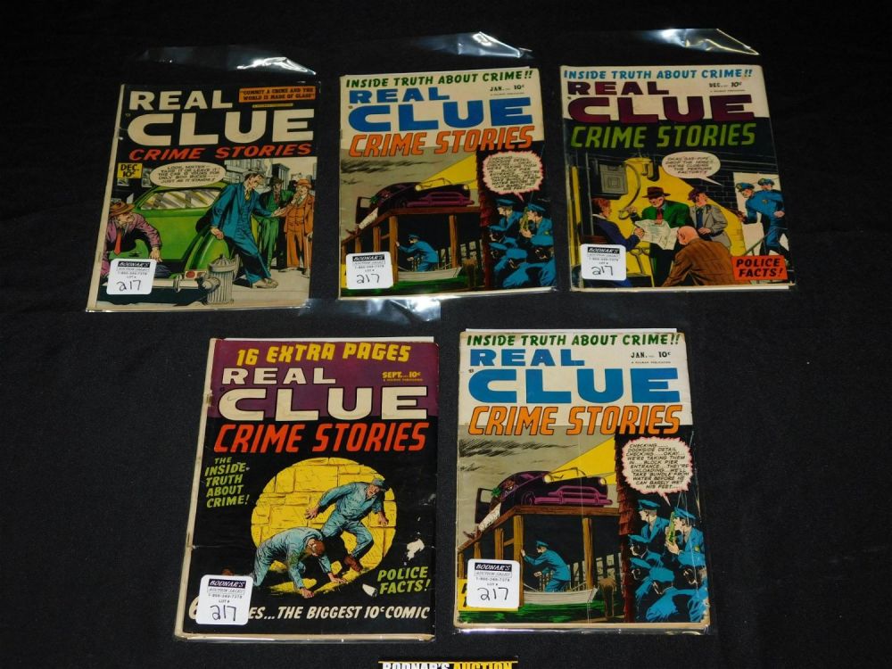 Lot 217: Lot of 5 Golden Age Real Clue Crime Stories Comics