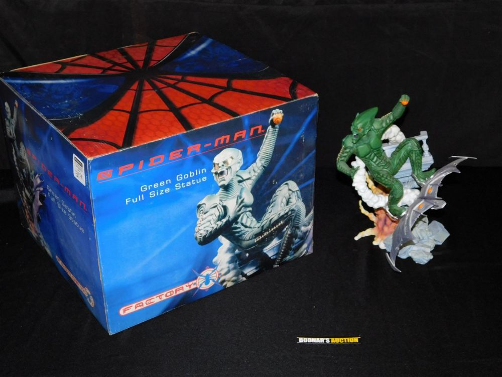 Lot 219: Spider-Man Green Goblin Full Size Statue