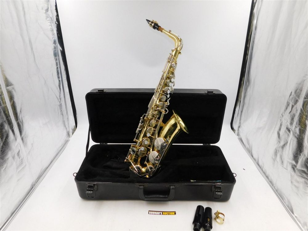 Lot 223: Yamaha Saxophone