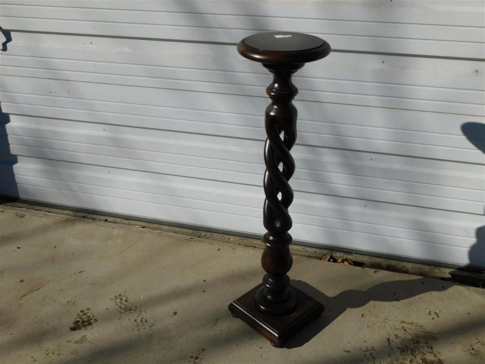 Lot 253: Carved Rope Turn Pedestal