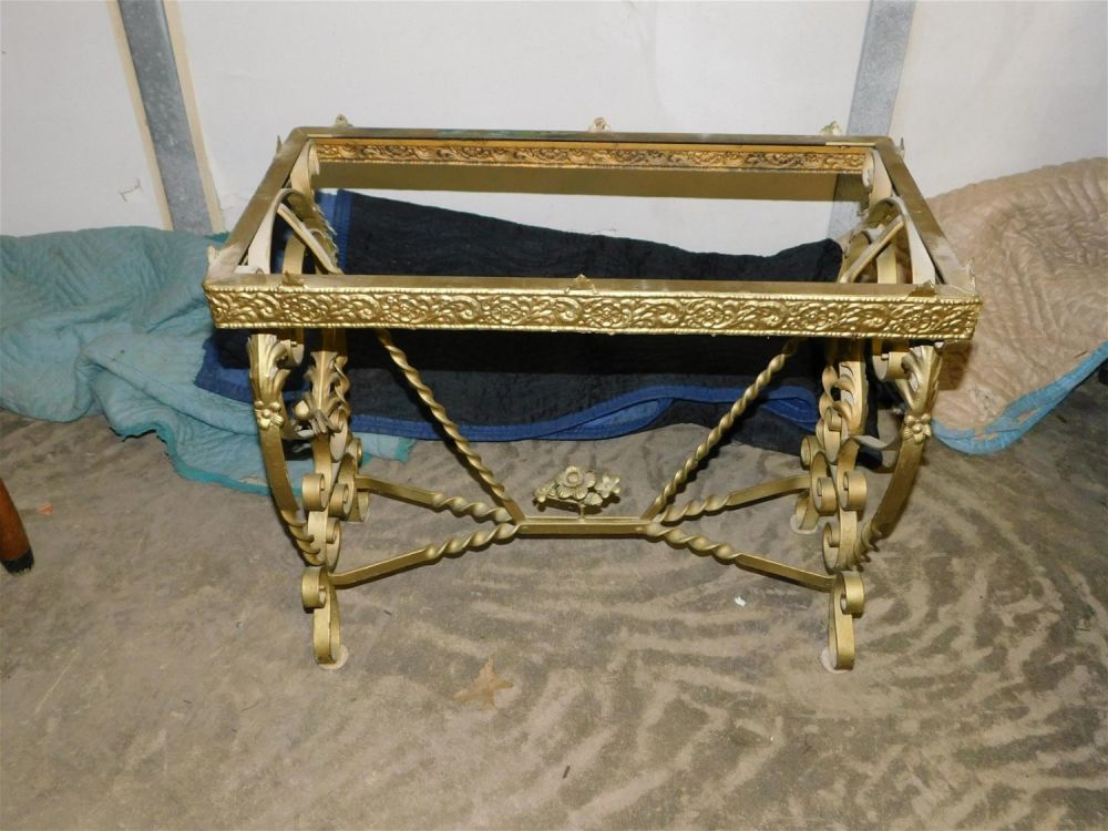 Lot 271: Iron Plant Stand