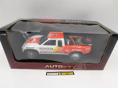 AUTOart トヨタ TOYOTA TROPHY-TRUCK 1:18 Toyota Trophy Truck TRD #11 Ivan Stewart, By AUTOart, 1/18
