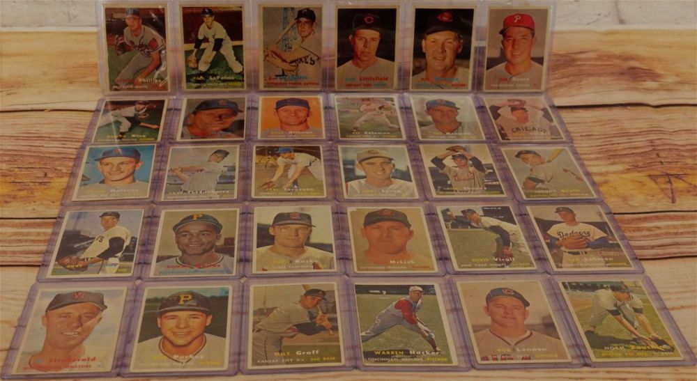 Lot 185: Lot of 30 Topps 1957 Baseball Cards