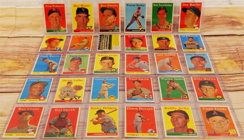 Lot 202: Lot of 30 Topps 1958 Baseball Cards