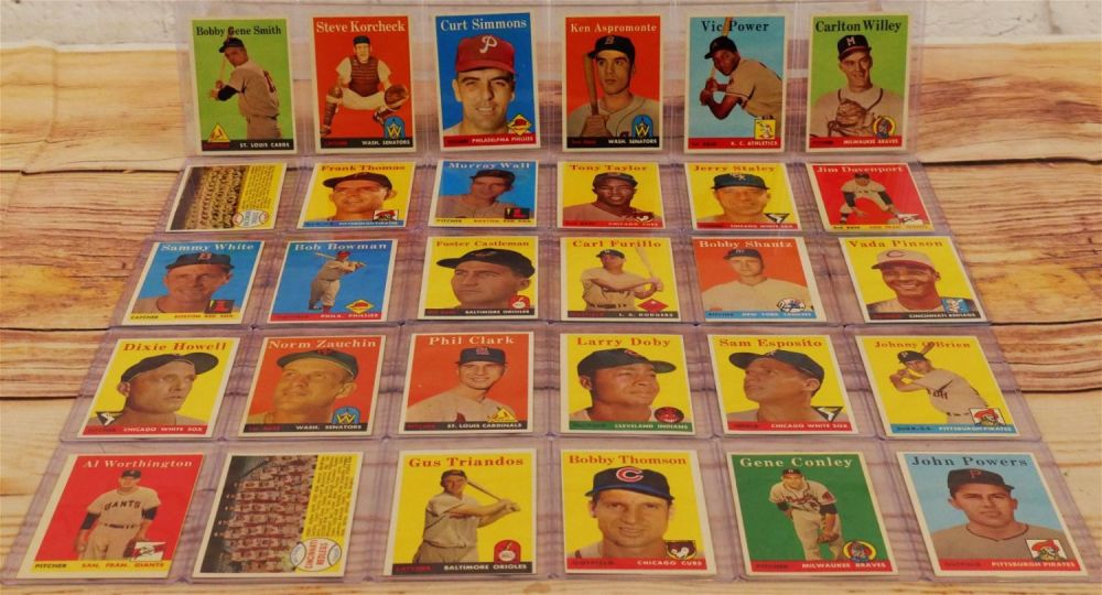 Lot 210: Lot of 30 Topps 1958 Baseball Cards