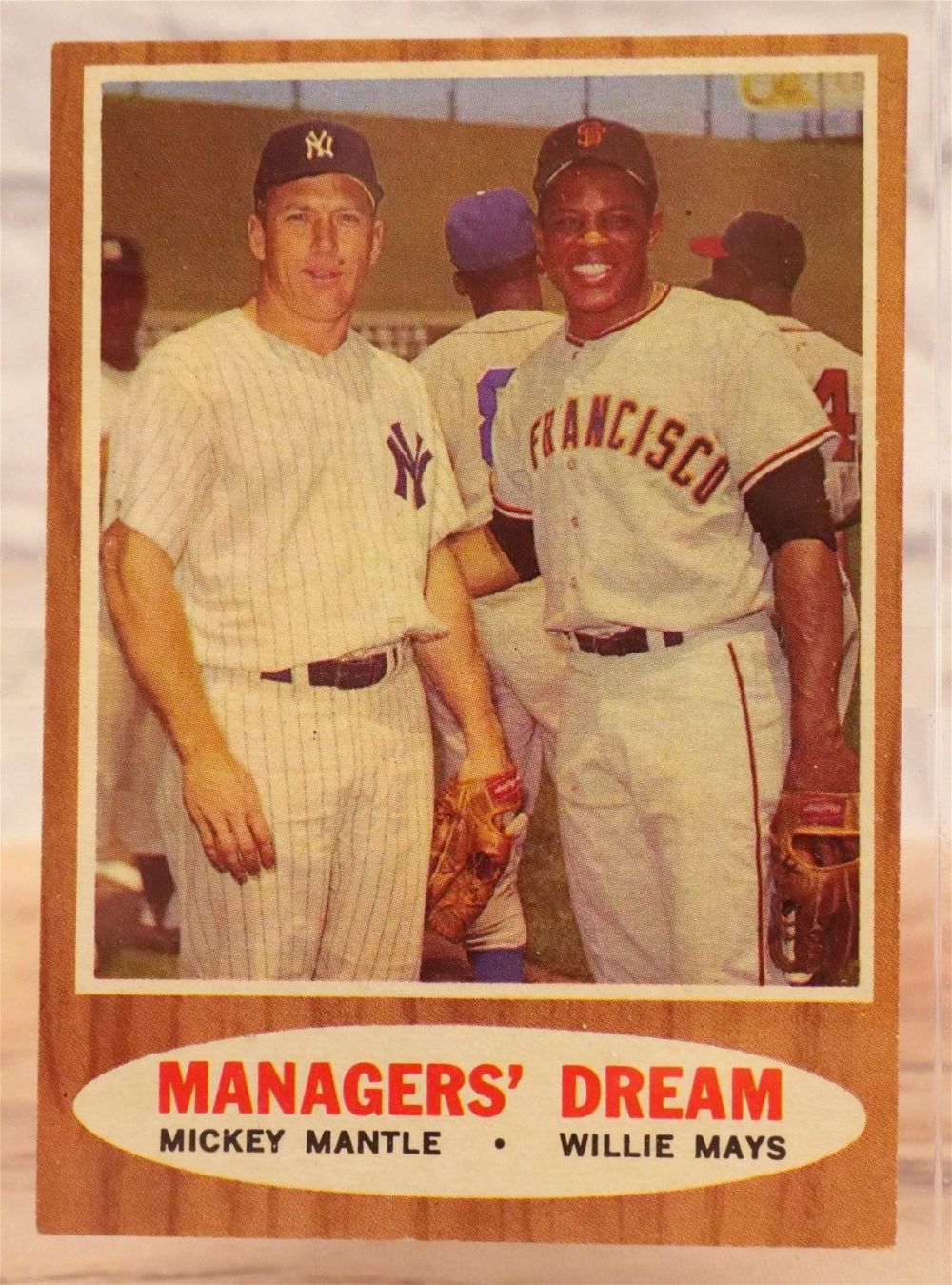 Lot 301: Manager's Dream Mickey Mantle & Willie Mays 1962 Topps
